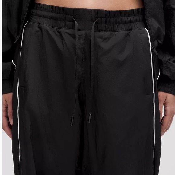 NWT Lululemon License To Train Ladies Lightweight Jogger Set SZ 14 Black & White - Picture 6 of 16